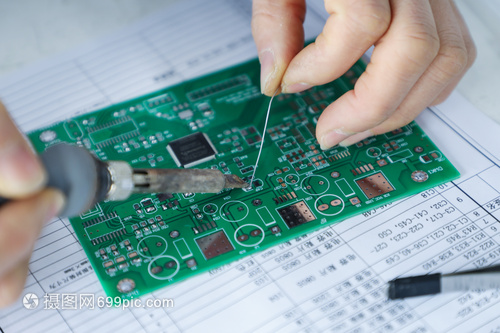 电路板手工焊接 电子元件精准连接的艺术与技巧
